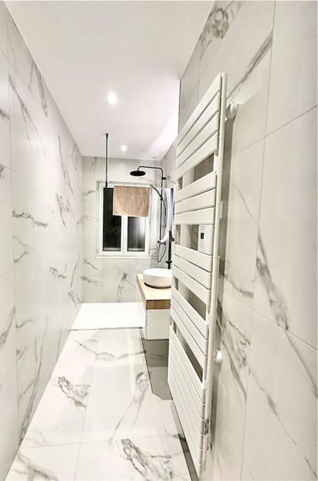 L'eclat Prestigieux : Quartier Henriville Apartment *